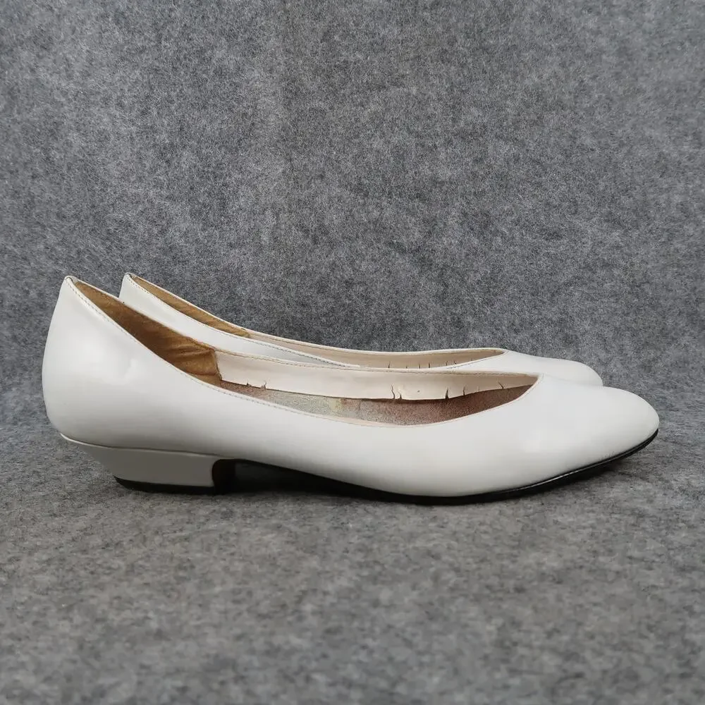 Fashionables Shoes Womens 7.5 Vintage Pump Heels Low Leather Classic Retro White